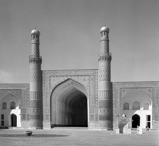 La Grande mosquée d’Herat, Afghanistan, 1962. | Photo par František Řiháček
