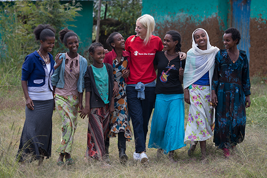 Une volontaire en Éthiopie. | Photo de Save the children